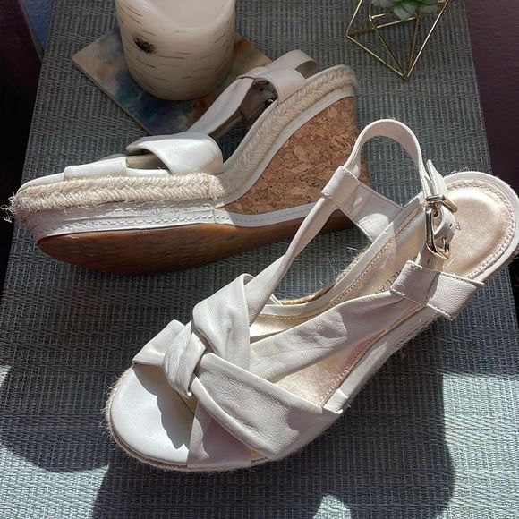 ANTONIO MELANI Shoes - #186 Antonio Melani Cream Color Wedges